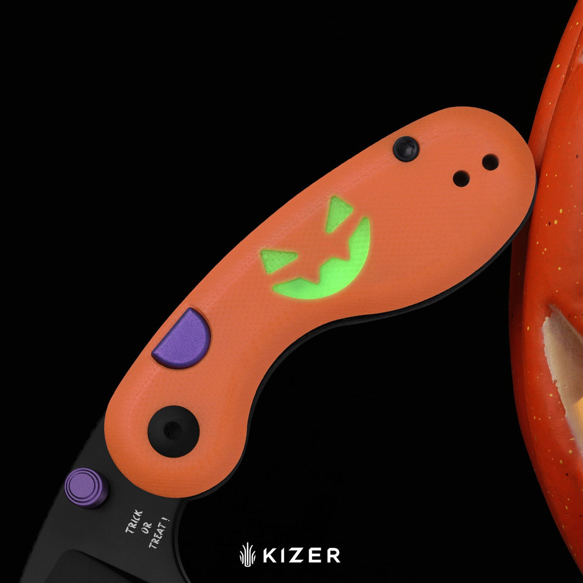 Halloween | Microbe™ | 14C28N | Classic G10 Handle with GID G10 Inlays | KizerV™ 2742HW1 | Halloween Special Edition