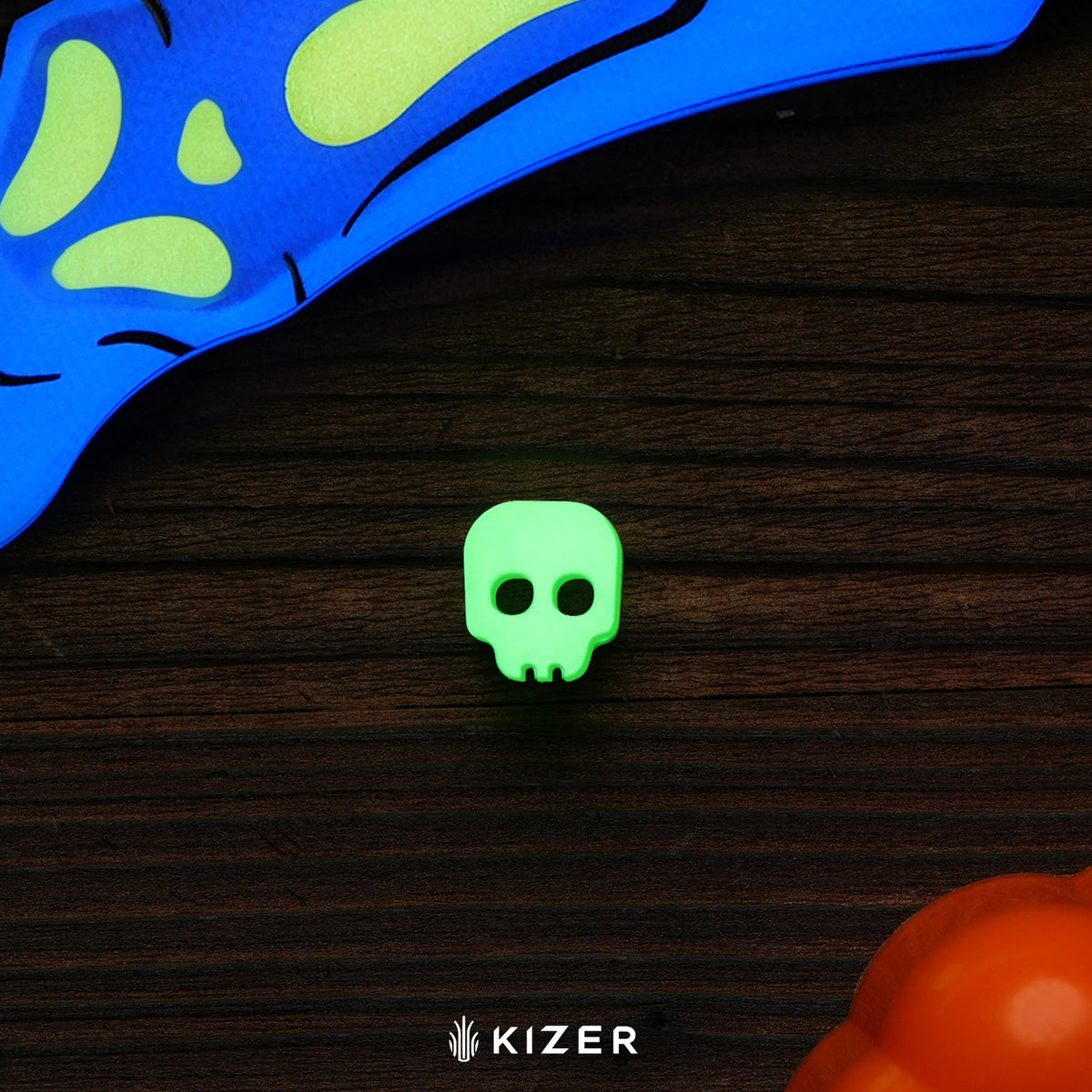 Halloween | Mini Bulldog | Nitro-V | Dual-Color GID Handle | KizerV™ 3672SBDHW1 | Halloween Special Edition