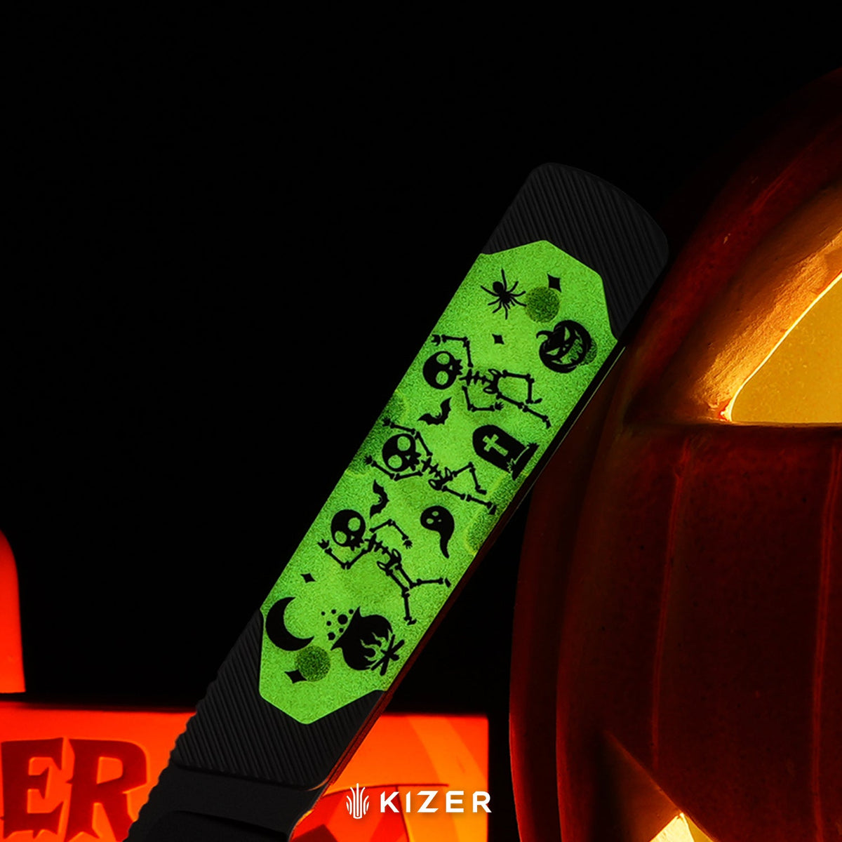 Halloween | Hallow | CPM 10V | Swappable Magnetic Inlays | Aluminum & GID G10 Handle | KizerB™ 1123HW1 | Halloween Special Edition