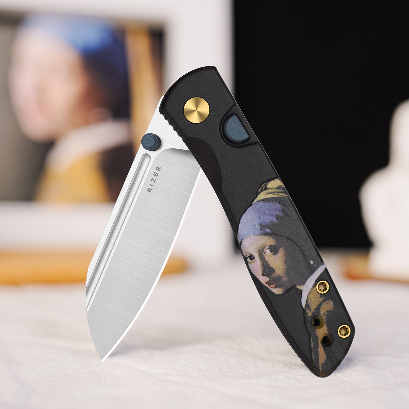 Renissance | Kizer Button Liner Lock™ | G10 | N690 + Satin | KizerV™ 3698A6