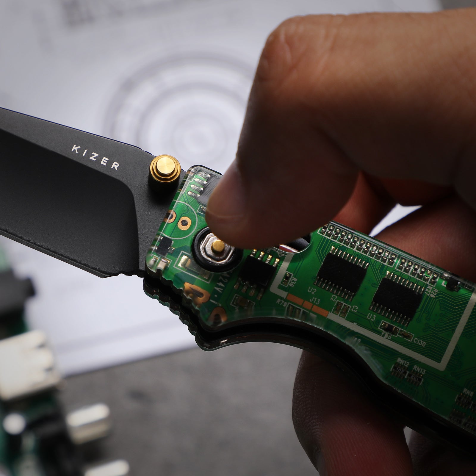 Drop Bear 2 | Resin & PCB | Kizer Clutch Lock™ | 14C28N | KizerV™ 3619.2KS2